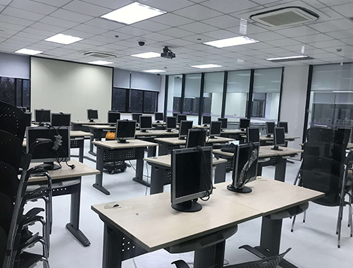 全钢无边防静电地板工程